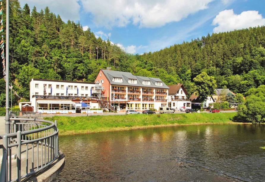 Hotel Am Schlossberg Ziegenrück Exterior foto